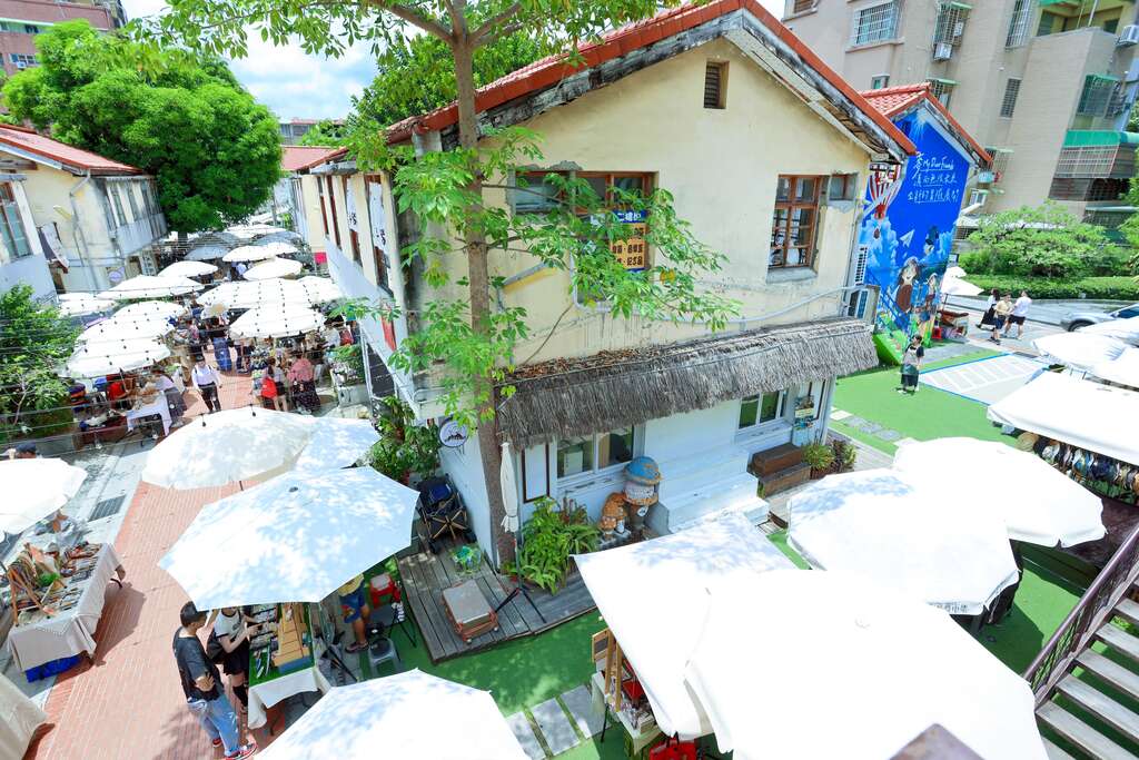 Shengjian New Village｜Old Dormitory X Youth Innovation Base × Taichung's Trendiest Cultural Creative Settlement's 1st image
